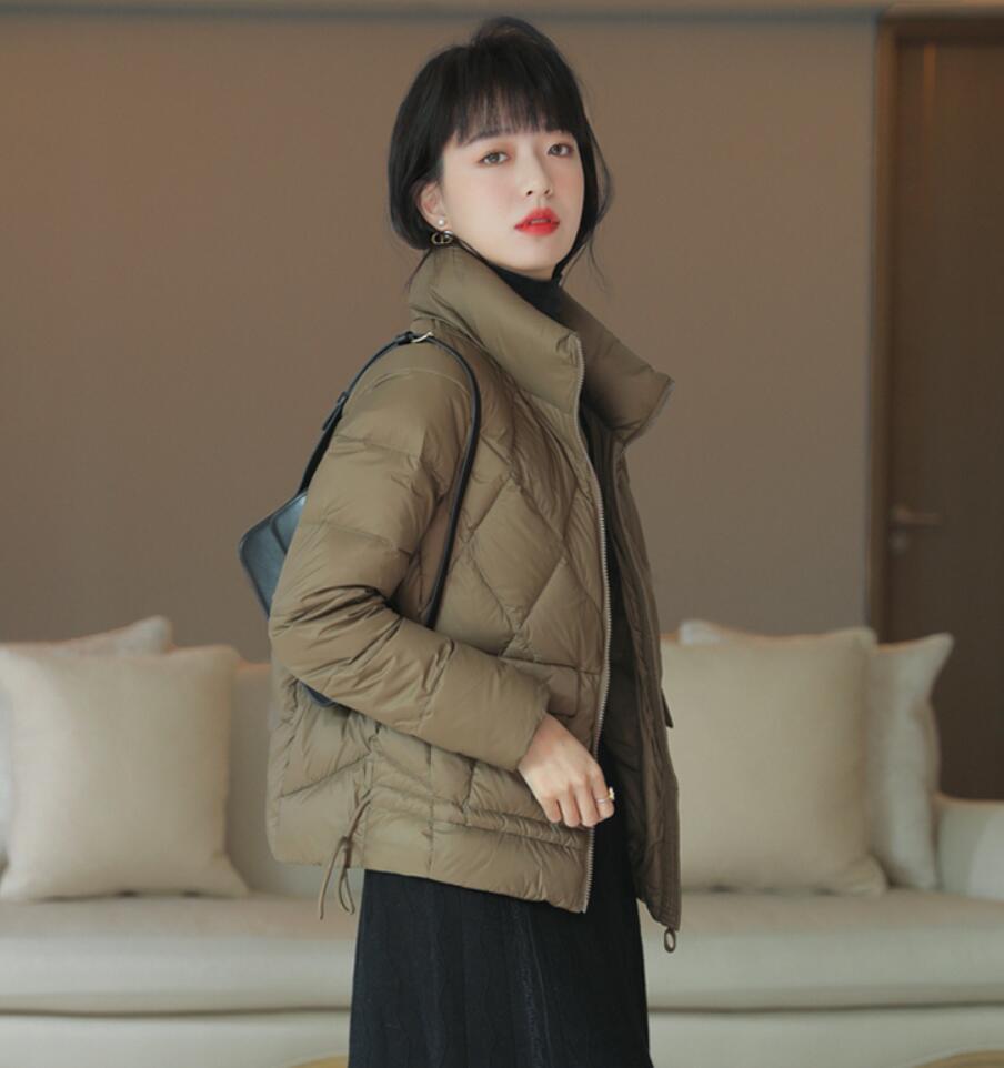 7P3$E~%%KU6%YJ29M)05OU5