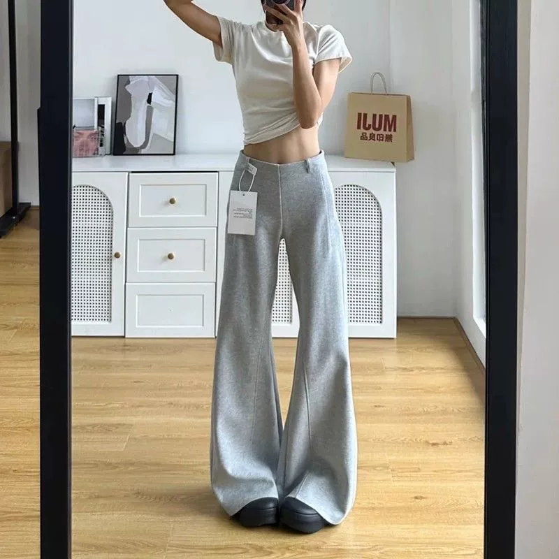 Gray High-End Design Flared Casual Sweatpants for Women, Fleece-Lined, Low-Waisted, Loose-Fitting, Non-Tight on the Legs, Drapey, Floor-Length Bell-Bottom Pants