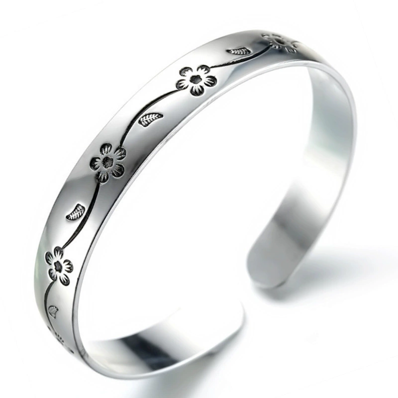 Fashionable retro bracelet, flowered