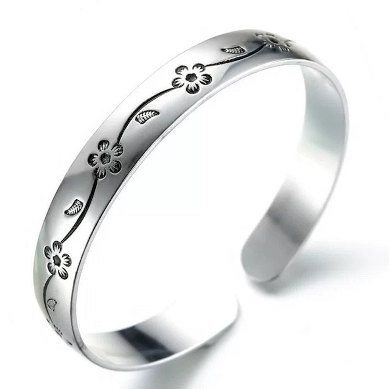 Fashionable retro bracelet, flowered