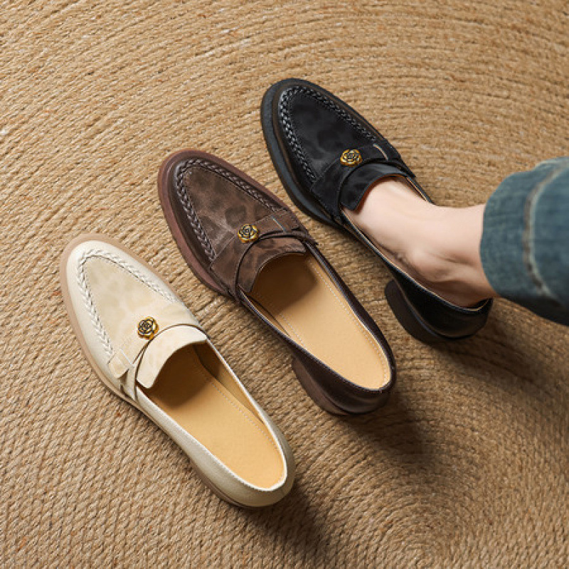 Retro Thick-Soled High-Heeled Loafers, British Style Spring Genuine Leather Leopard Print Pointed-Toe Shoes for Women with Unique Design Retro Thick-Soled High-Heeled Loafers, British Style Spring Genuine Leather Leopard Print Pointed-Toe Shoes for Women with Unique Design