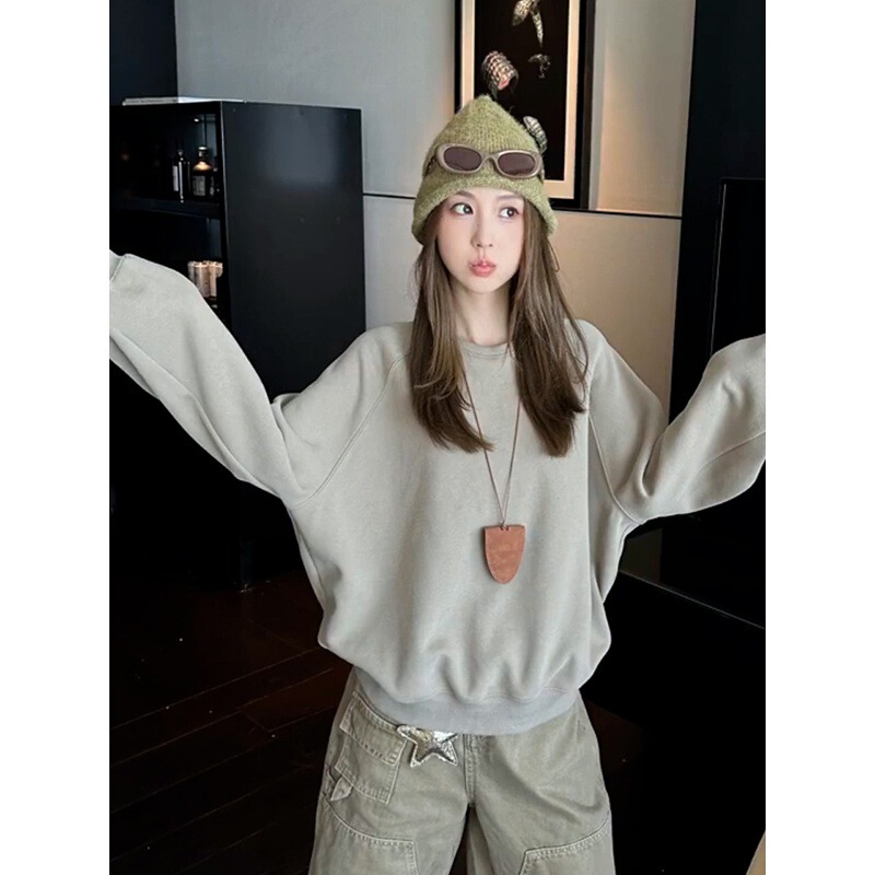 This Year's Trendy Cute Petite Tops Unique Super Stylish Casual Gray Crew Neck Pullover Sweatshirt for Women Early Autumn