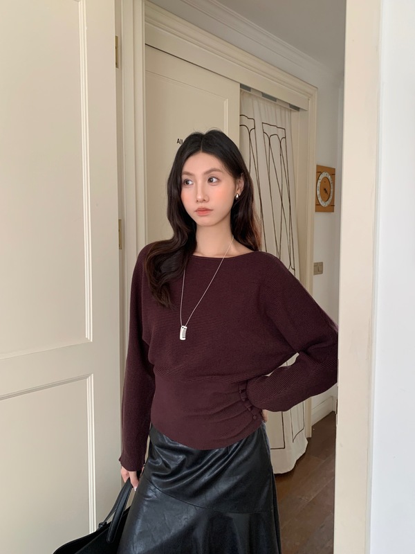 十三行一字领蝙蝠袖褶皱收腰螺纹针织衫法式气质通勤秋季女上衣|undefined