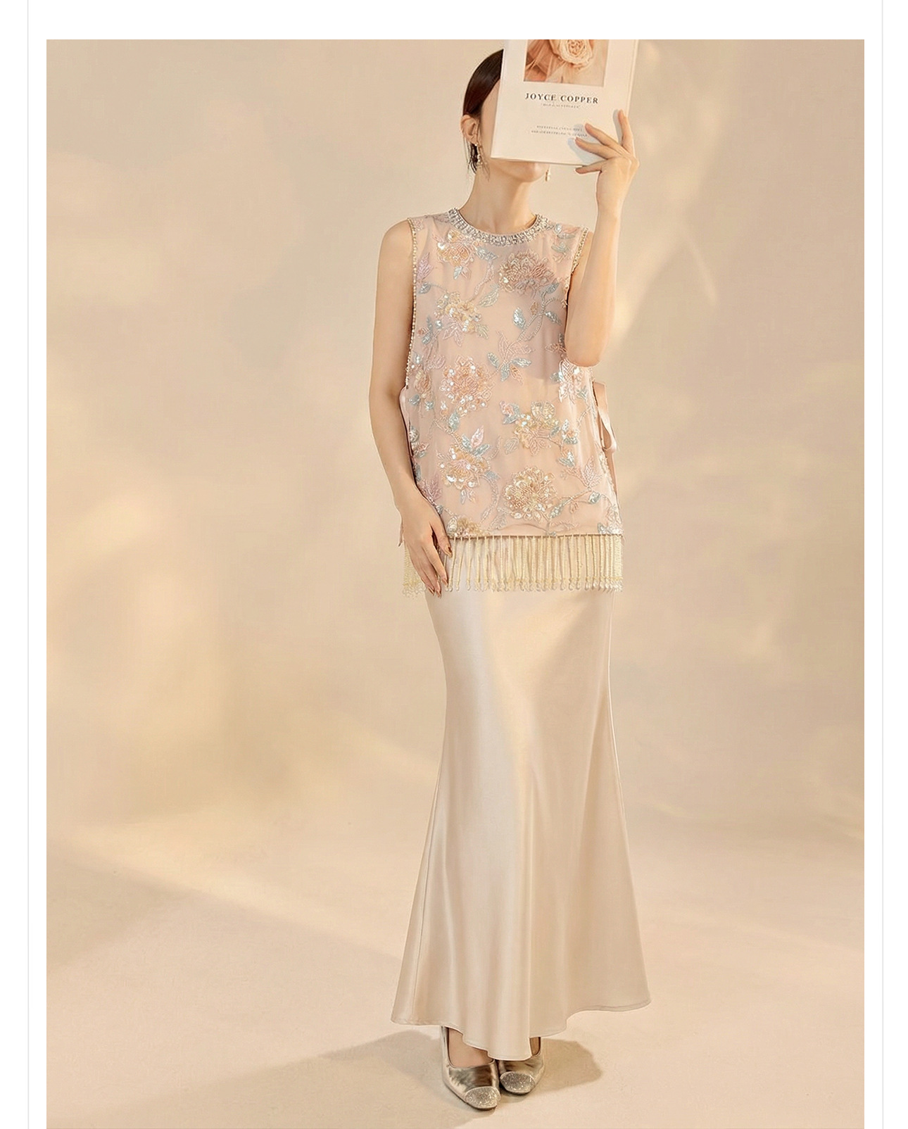 Set áo khoác gile thêu sequin đính cườm + váy sling lụa acetate nữ mùa xuân hè — Áo khoác kaki, Váy sling màu mơ chi tiết 9
