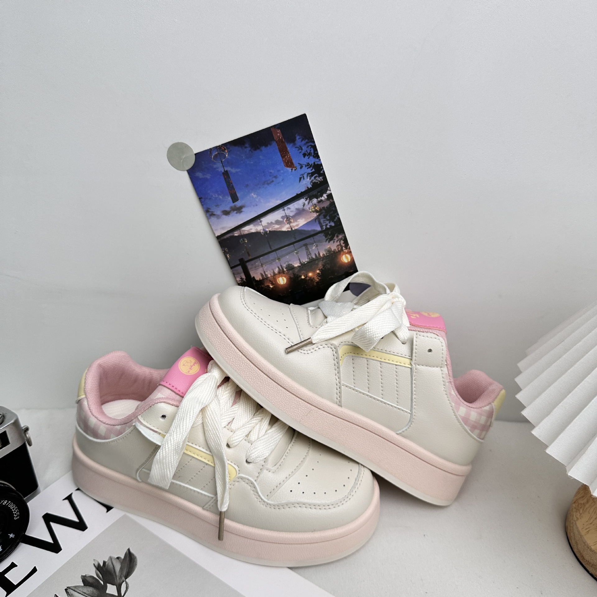 Yuanbo 2025 primavera zapatos blancos bajos zapatos de mujer zapatos casuales de plataforma de todo fósforo zapatos de mujer de moda coreana image 7