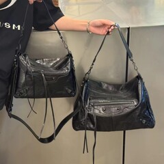 B家新款moto机车包超软油蜡皮大容量包包 时髦百搭单肩斜跨真皮包