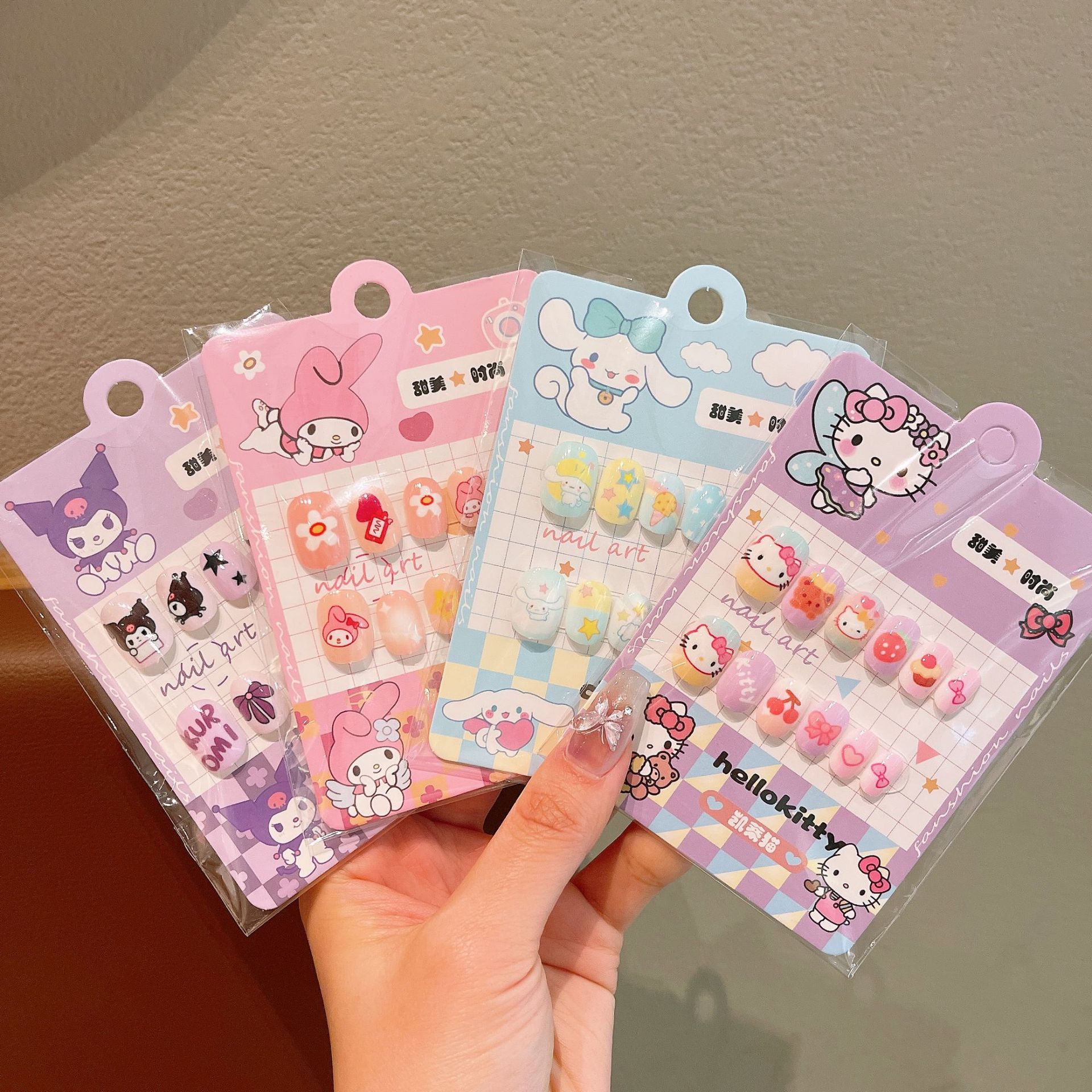 Niños Sanrio vestir las uñas Kolomi pegatinas de uñas de dibujos animados pegatinas de uñas dulces lindas princesas joyas de chicas