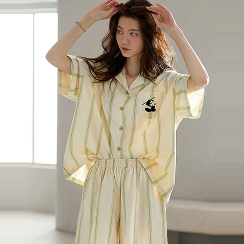 D.M-206 Short-length striped panda cardigan