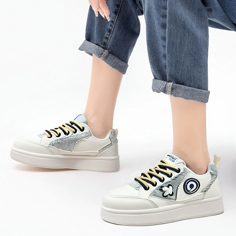 Универсальная женская обувь дикая весна 2025 новые повседневные маленькие белые туфли