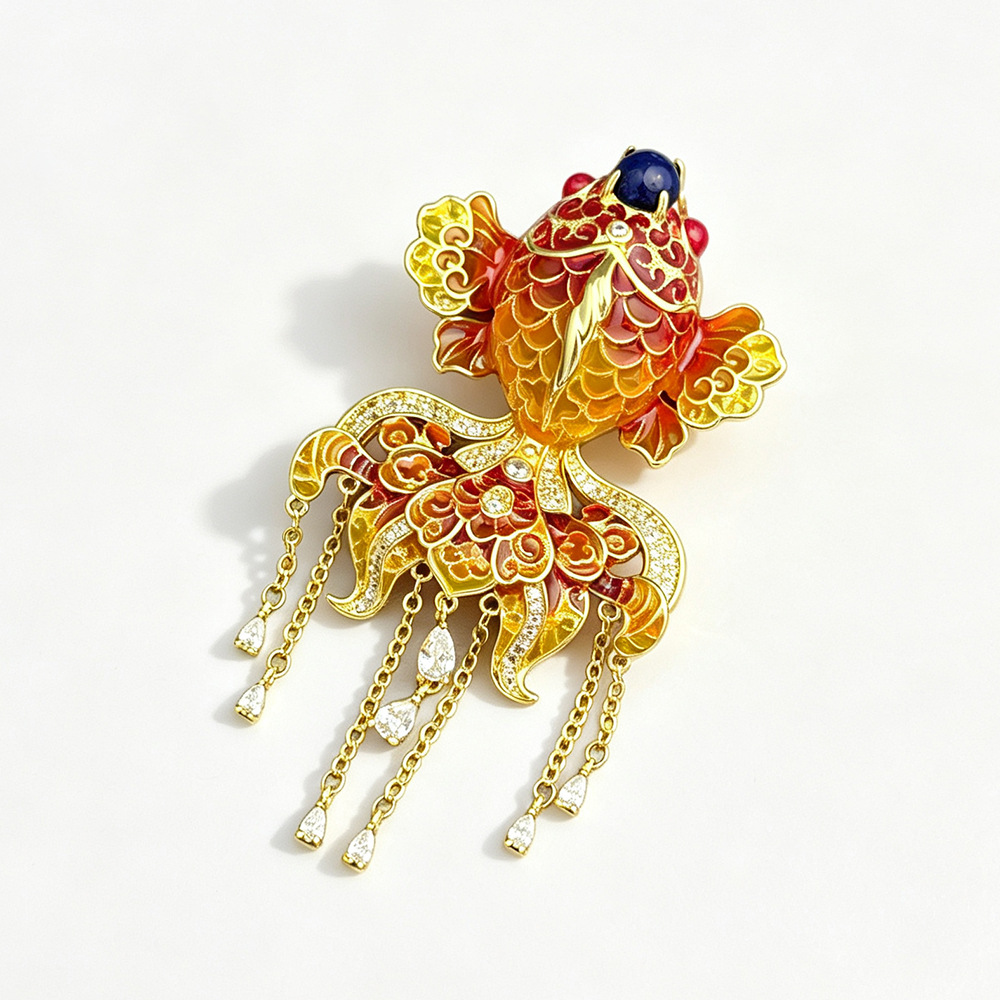 Chinese-style high-end design three-dimensional koi fish tassel brooch, elegant and luxurious, gold and blue enamel pin