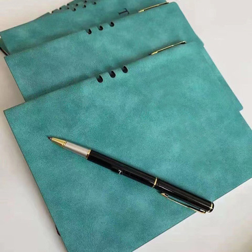 High-quality, stylish faux sheepskin notebook and notepad set with luxury-feel design—plus signature pen—wholesale available.