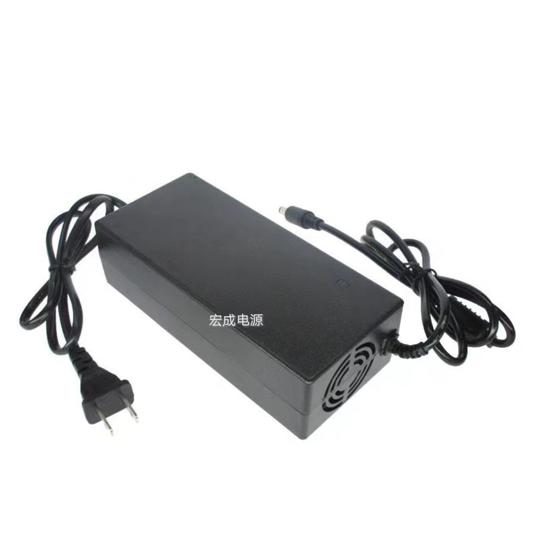 12.6V 5A (냉각 팬 포함)