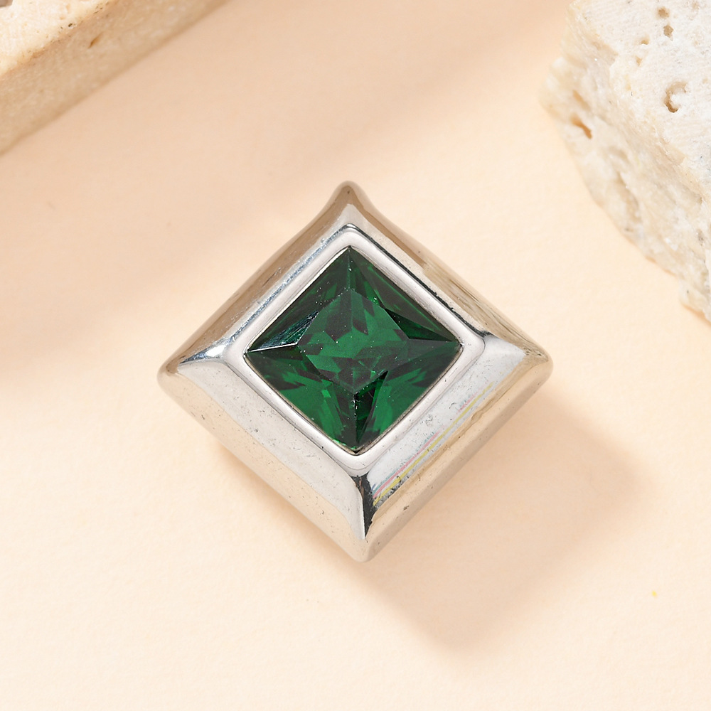 Un solo colgante de estilo europeo y americano joyas de acero inoxidable colgante cuadrado de zircón temperamento universal collar pulsera accesorios DIY