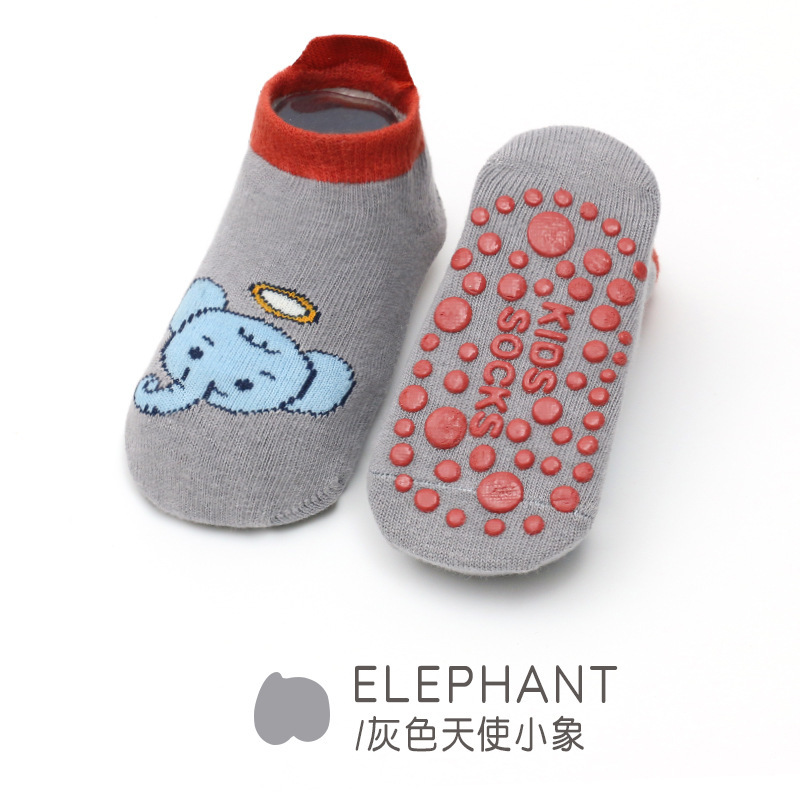 회색 천사 아기 코끼리