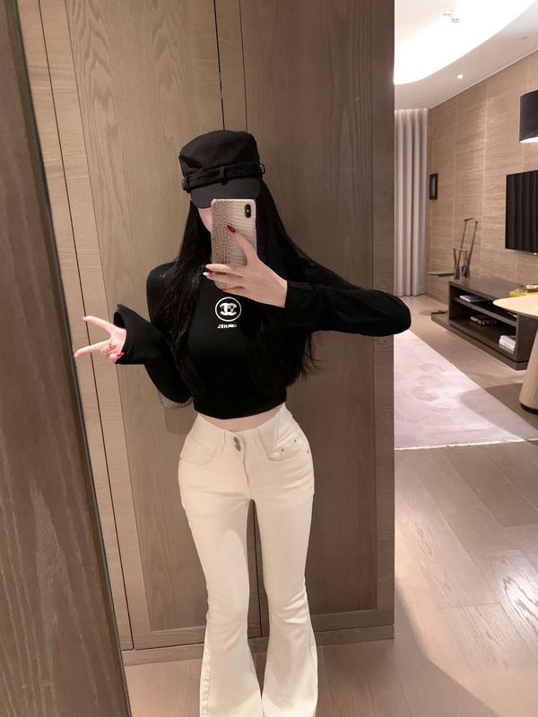 南油双C家秋新款高版本精美印花简单大方黑白两色新款露腰打底衫|undefined