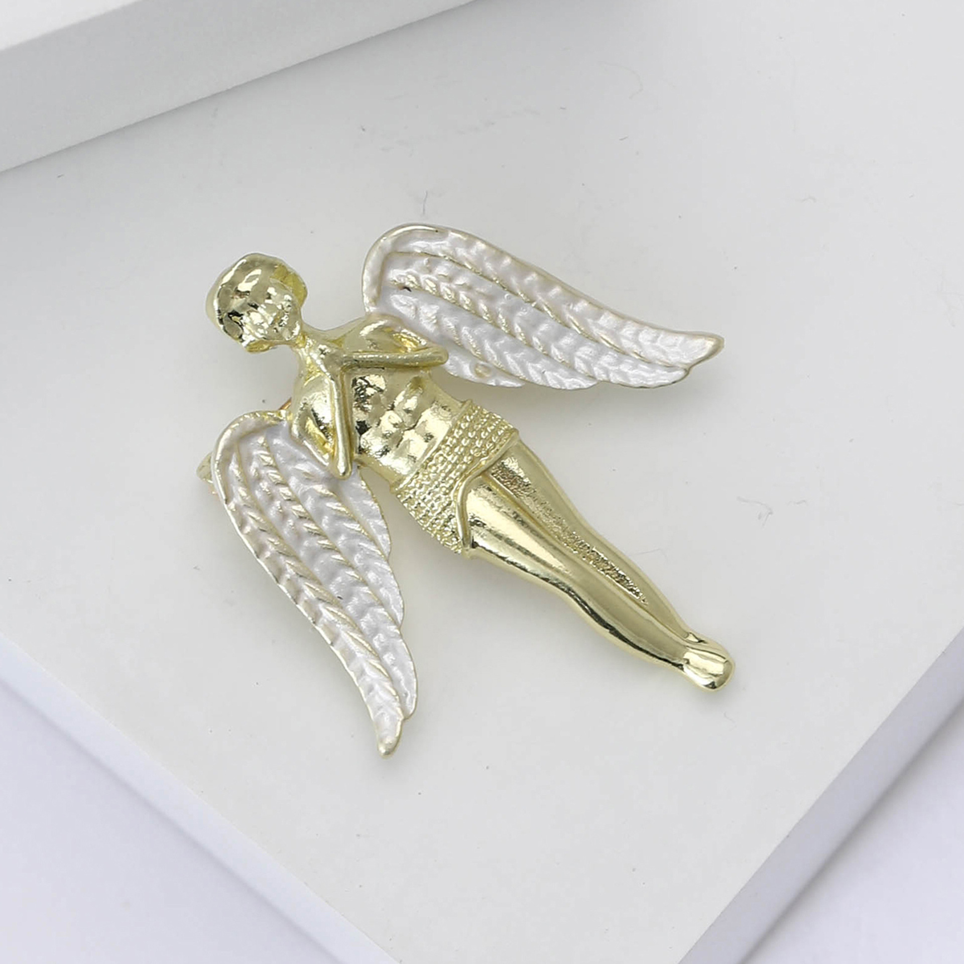 Unisex Gender Retro Pin Angel Alloy Unisex Corsage Brooches