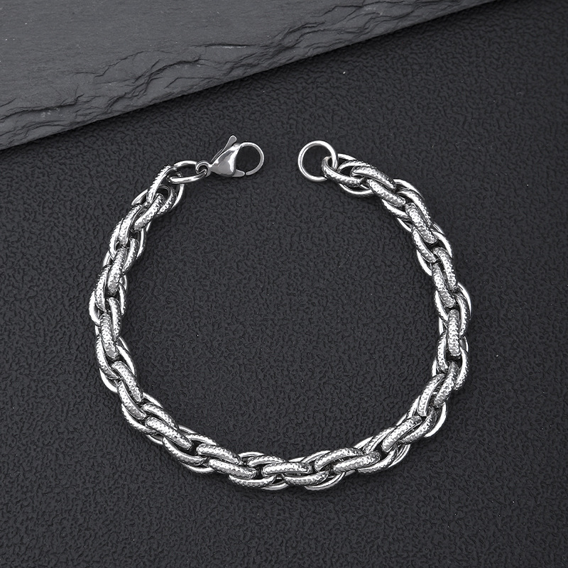 Men’s Cuban Chain Titanium Steel Bracelet And Necklace Set. Stylish And Mature, Perfect For Office, Daily And Casual Occasions. Hypoallergenic, Tarni_voghion.com