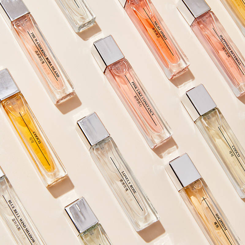 Perfume ligero del mismo estilo de Tiktok, yo real, fragancia duradera, subpaquete de hombres y mujeres, campanas de viento azul, perfume fresco al por mayor, entrega