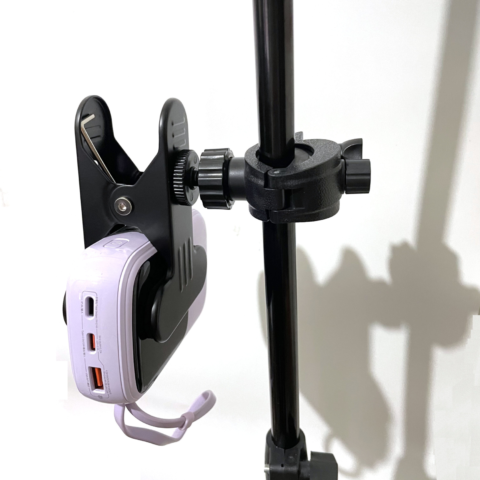 Metal Heavy-Duty Clip Power Bank Holder Phone Stand Live Streaming Stand Mobile Power Bank Holder Portable Clip