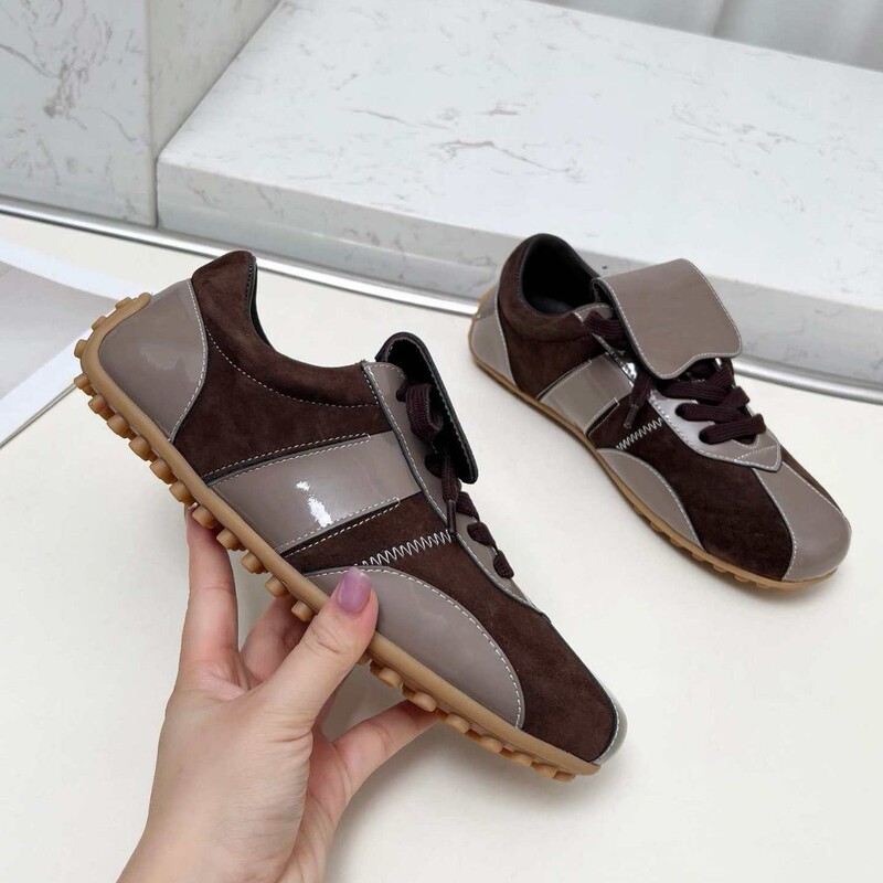 Italian High-End Sports Bean-Soled Flip-Top Lace-Up Moral Training Shoes Football Shoes for Women Retro Style Classic Versatile Women's Shoes