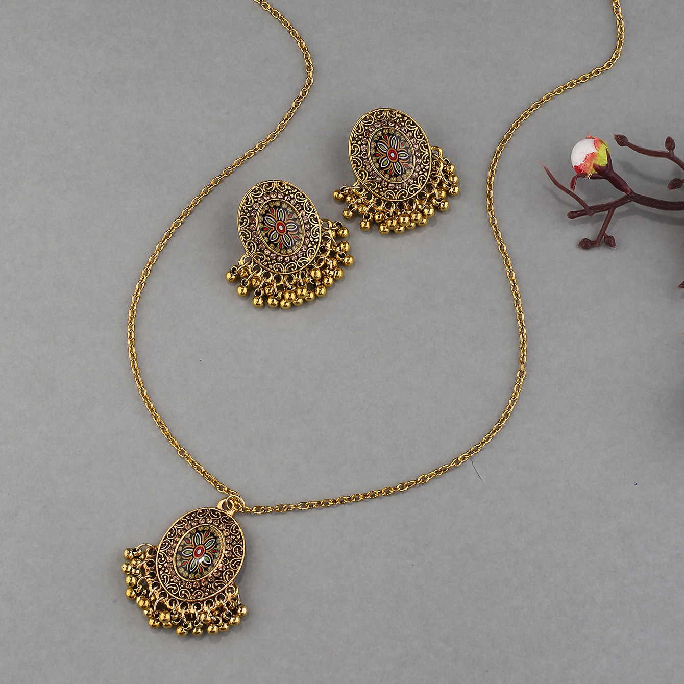 1 Set Quantity Retro Oval Alloy Plating Women's Earrings Necklace