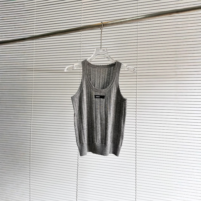 Shenzhen Nanyou Correct High Version mm Home 25 Spring and Summer New Letter Micro-Label Round Neck Knitwear Vest Top for Women