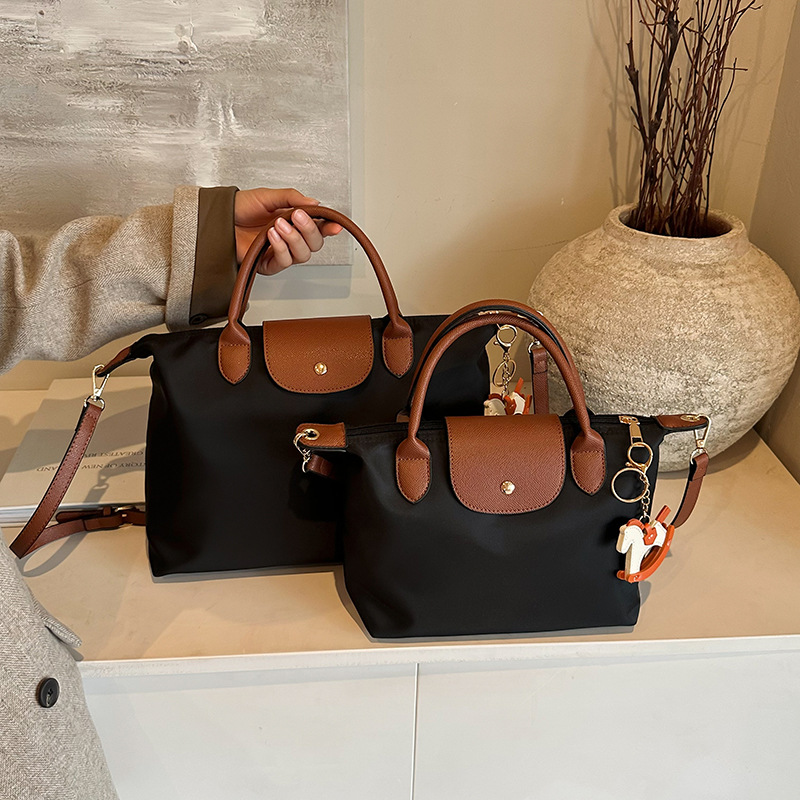 撞色大容量托特包时尚潮流新款手提包户外旅行百搭单肩斜挎包包女