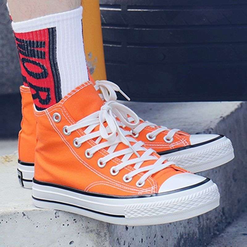 Zapatos de lona para hombres, alta tendencia, estudiantes, zapatos para hombres coreanos, zapatos deportivos de todo fósforo, 2025 nuevos zapatos de tela para niños, hombres