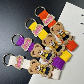 行李带;旅行包袋;行李牌