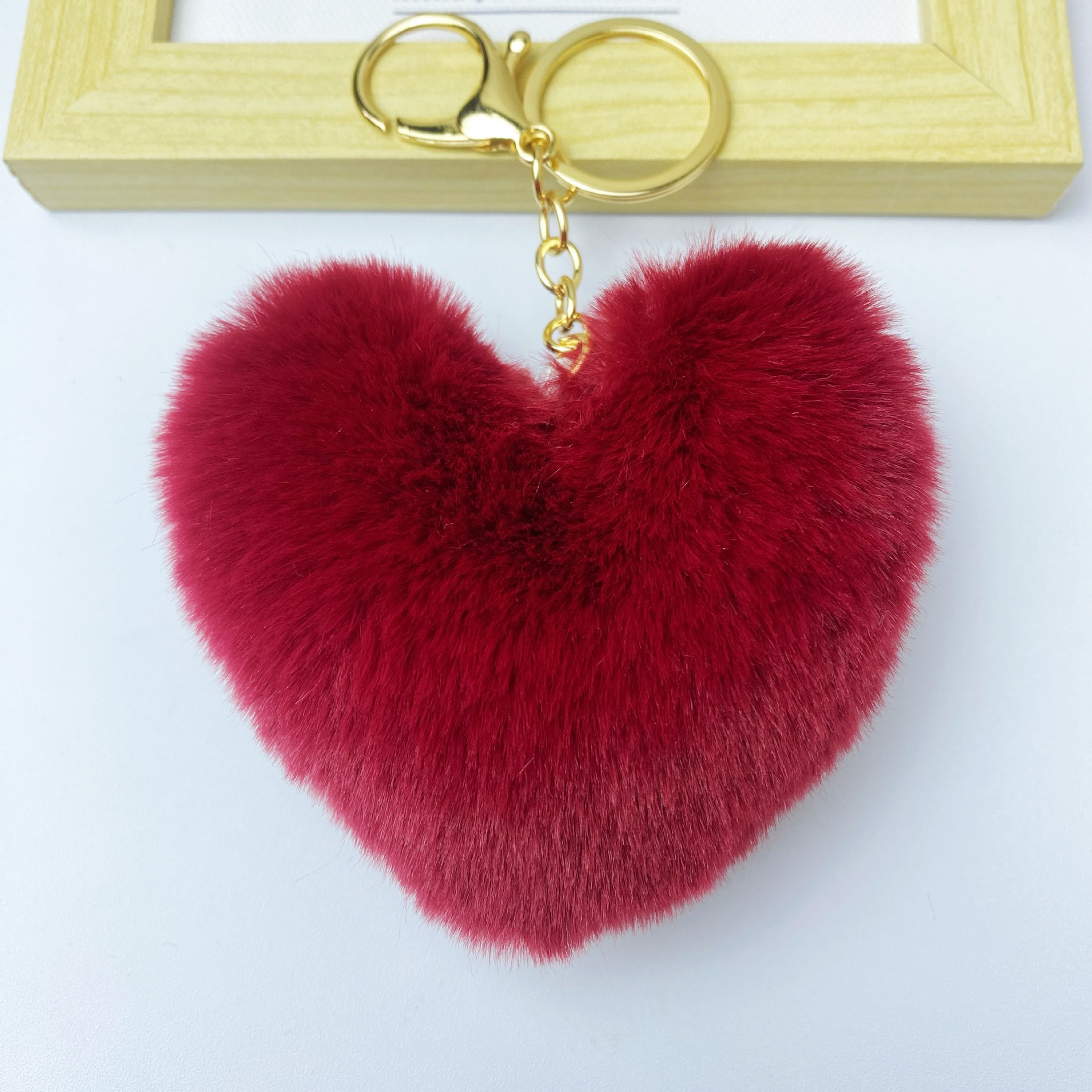 愛の毛玉キーホルダー、イミテーションウサギ毛桃型ぬいぐるみペンダント、カップル、車、バッグの飾り、ギフト、卸売、手作り