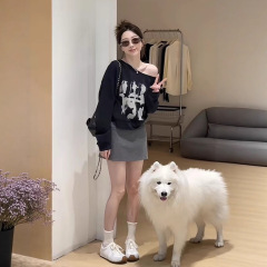 早秋韩系氛围感穿搭挂脖假两件长袖T恤女宽松显瘦露肩设计感套装