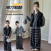 女童秋装套装2025新款儿童皮马甲韩系穿搭休闲连帽三件套初中生潮