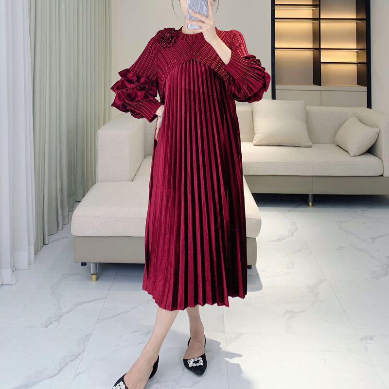 Noble Wide Wife Luxury Velvet dress Mother Autumn and Winter New Red Long Dress High-end plus size Wedding Dress