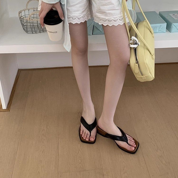 Fashion Toe Clip Flip-Flops 2025 Spring Summer New Thick Sole White-Slimming Large Size Women's Trendy Sandals_vogvips.com