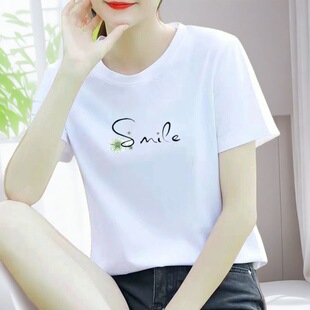 ����������T��Ů�����e�ٴ��������°�ɫT���@�ݻ��A������Ů