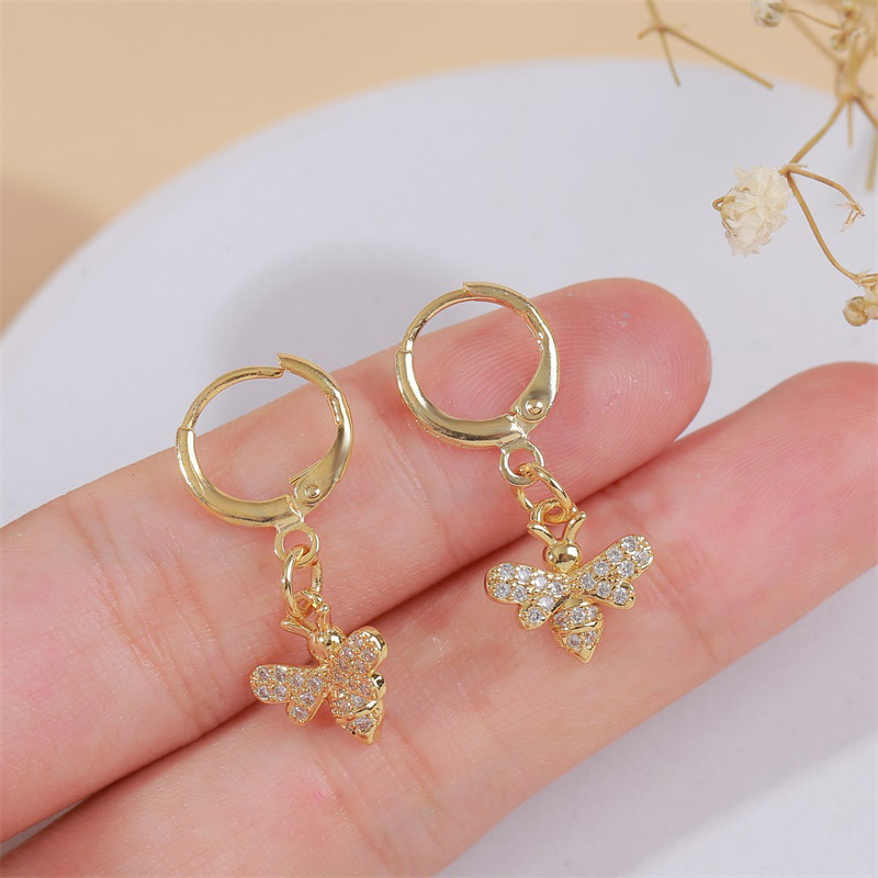 European And American Fashion Simple Copper Inlaid Zirconium Insect Bee Earrings Female Ins Creative Real Gold Plating Ornament display picture 2