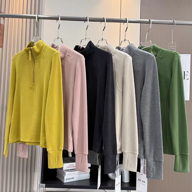 L*U系秋冬立体剪裁发热红外抗菌面料立领德绒打底长袖T恤女