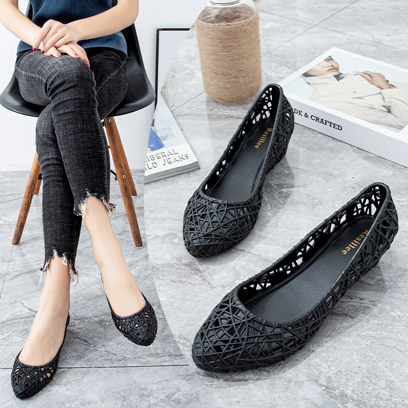 2026 Summer New Style Wedge Hollow-Out Jelly Sandals, Pointed-Toe Transparent Clogs, Flat Closed-Toe Plastic Rubber Shoes 2026 Summer New Style Wedge Hollow-Out Jelly Sandals, Pointed-Toe Transparent Clogs, Flat Closed-Toe Plastic Rubber Shoes