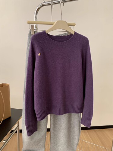 Seamless integrated solid color wool round-neck long-sleeved sweater for women in autumn and winter warm loose all-matching pullover