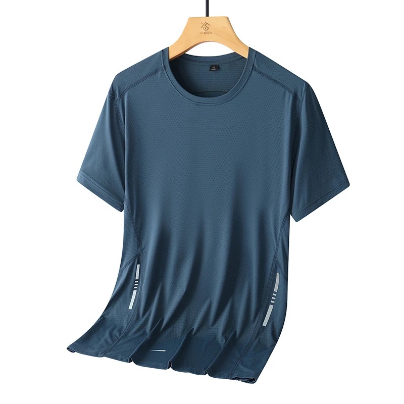 Camiseta de seda helada transfronteriza para hombre, estilo delgado de verano, talla grande, manga corta, ajuste holgado, para correr, deportes, camisa casual de aire acondicionado de manga corta.