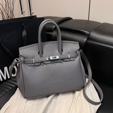 �p���|�����Q�r����֦�y�K����ٴ�ͨ�چμ�б��Ůʿ�����s�����