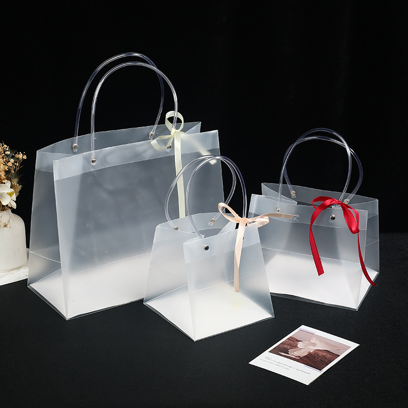 Spot pp bolso de mano transparente bolsa de regalo de plástico de pvc esmerilado bolsa de regalo de mano de boda logotipo personalizado a granel image 4
