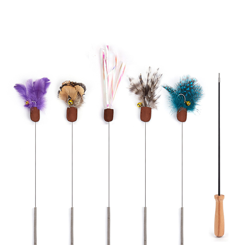 Nivel de competencia de gatos Comando profesional Campana de plumas Palo divertido para gatos Varilla larga interactiva Productos de juguete para gatos retráctiles para mascotas al por mayor