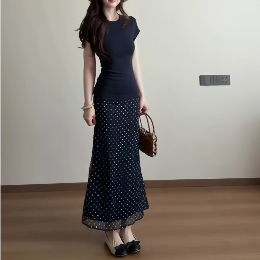 2026 Summer New Style Pure Desire Style Slim-Fitting Short-Sleeved Top High-Waisted Polka Dot Skirt Slimming Two-Piece Suit Wholesale 2026 Summer New Style Pure Desire Style Slim-Fitting Short-Sleeved Top High-Waisted Polka Dot Skirt Slimming Two-Piece Suit Wholesale