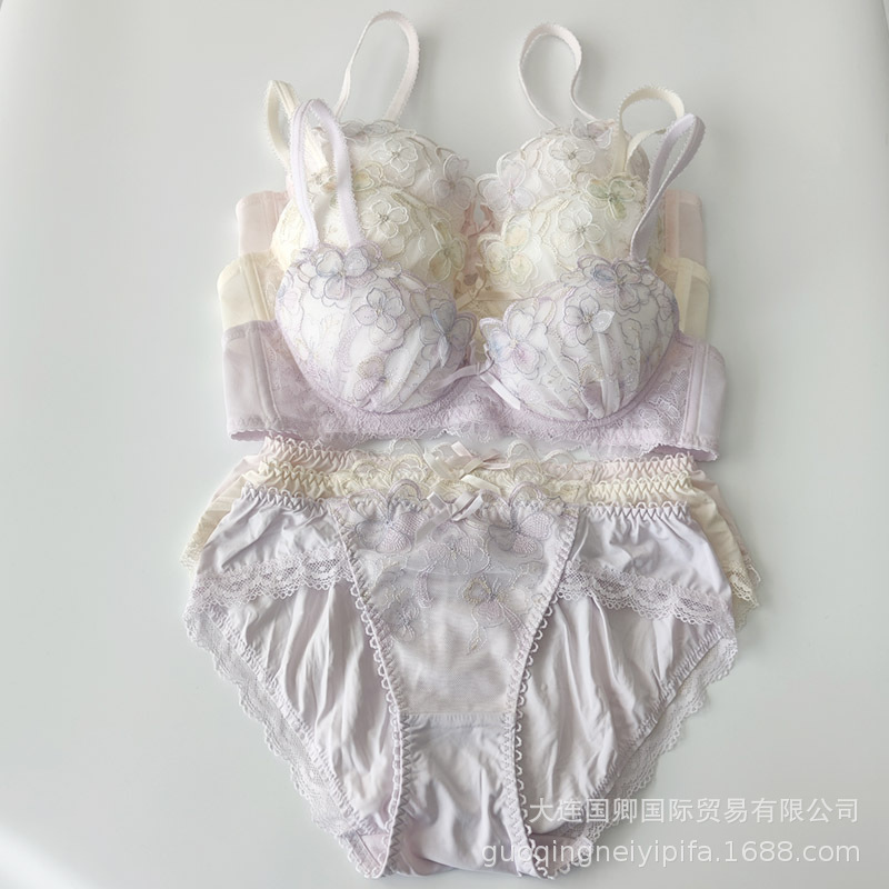 2026 New Japanese-Style Embroidered Floral Fresh Bra with Small Size Underwire Lingerie Set 2026 New Japanese-Style Embroidered Floral Fresh Bra with Small Size Underwire Lingerie Set