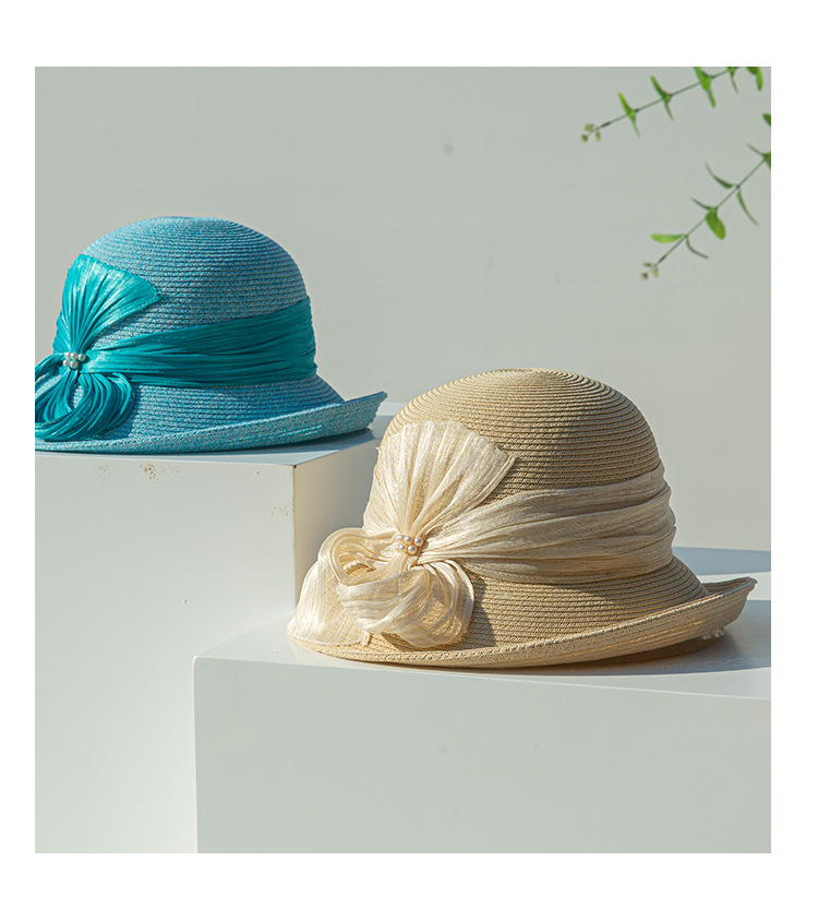 Women's Elegant Solid Color Ribbon Flat Eaves Straw Hat display picture 1