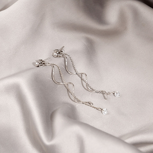 Long Silver Needle Earrings with Tassel, Distorted Fashion, Wrapped with Micro-Zirconia, Viral Best-Selling, Noble Lady Style, Women's Earrings