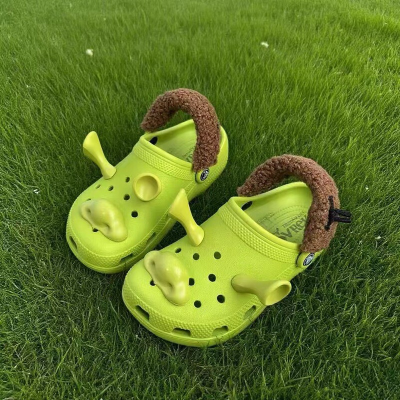 Shrek Croc Shoes for Men and Women, New Summer Cartoon Green Funny Closed-Toe Slippers, Outdoor Non-Slip Eva
