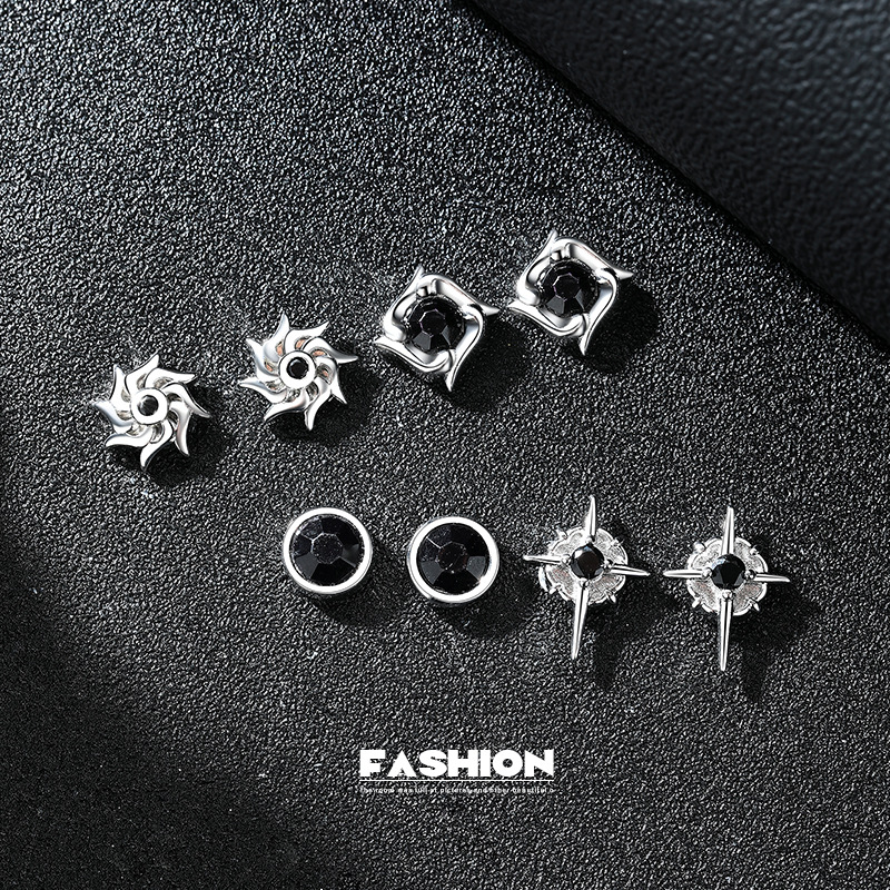 Men's Magnetic Ear Clip, Personalized Hip-Hop Style Round Ear Bone Clip, Fashionable and Versatile, High-End Windmill Single Ear Accessory