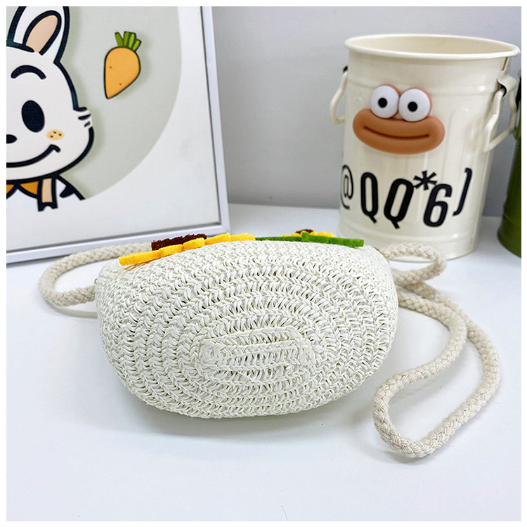 Japanese-style cute cartoon flower small bags, children's straw woven bags, mini crossbody bags, beach play zipper bags, single-shoulder bags undefined